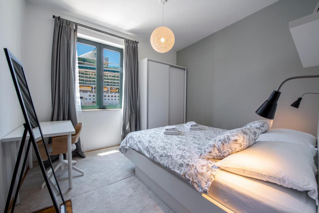 51 Street Apartment دوبروفينك المظهر الخارجي الصورة