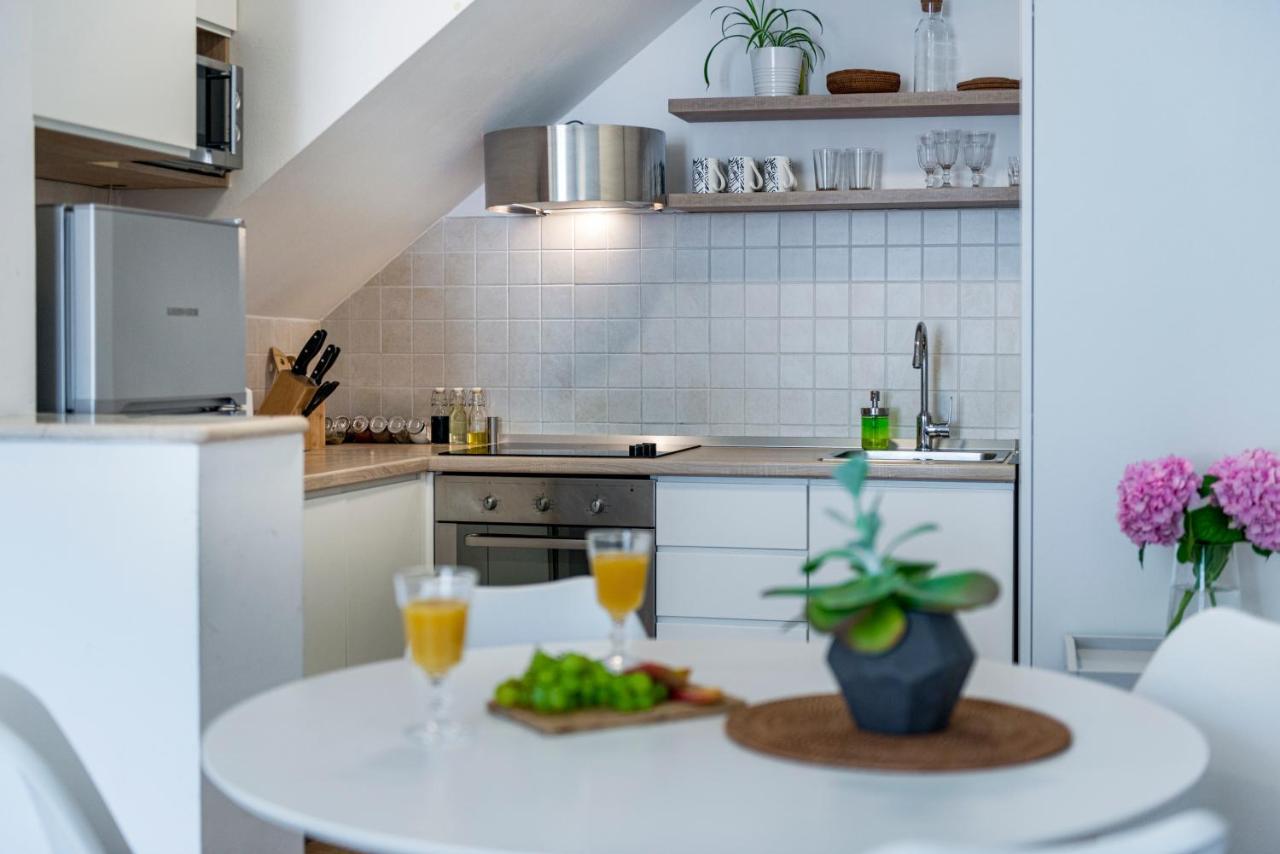51 Street Apartment دوبروفينك المظهر الخارجي الصورة